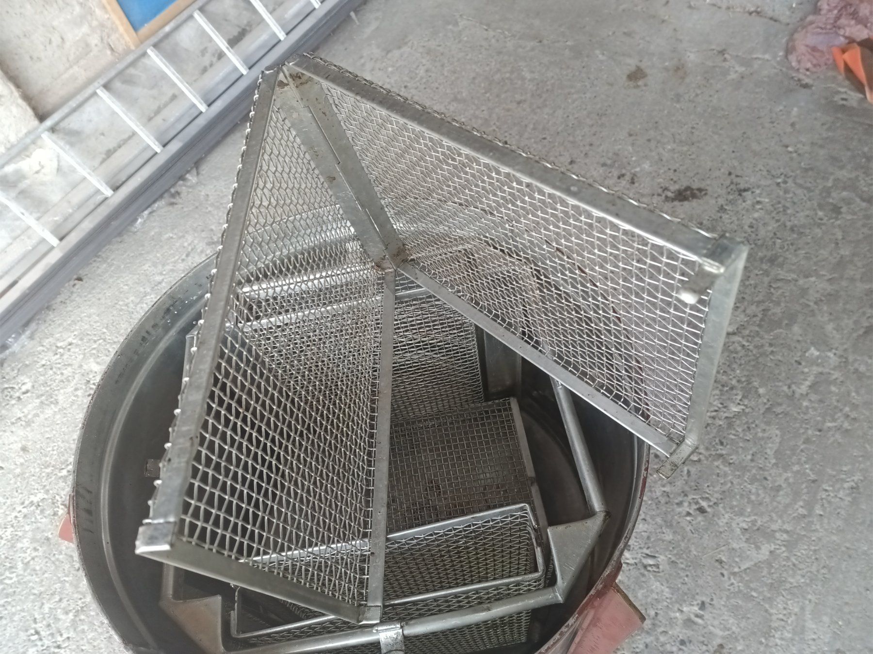 Tutte le macchine: Honigschleuder – Usato da Bottenwil venduto da Jimy32 4
