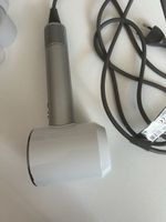 Dyson Supersonic Haartrockner mit Zubehoer guter Zustand