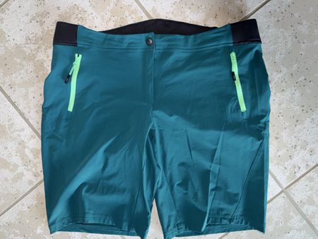 Outdoor Shorts CMP XXL 52 neu