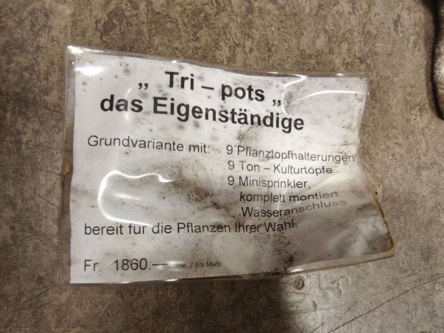 Altro per la casa: Tri pots Eigenständige Pflanzenständer mit Bewässerung – Usato da Toffen venduto da Immo-Erben 7