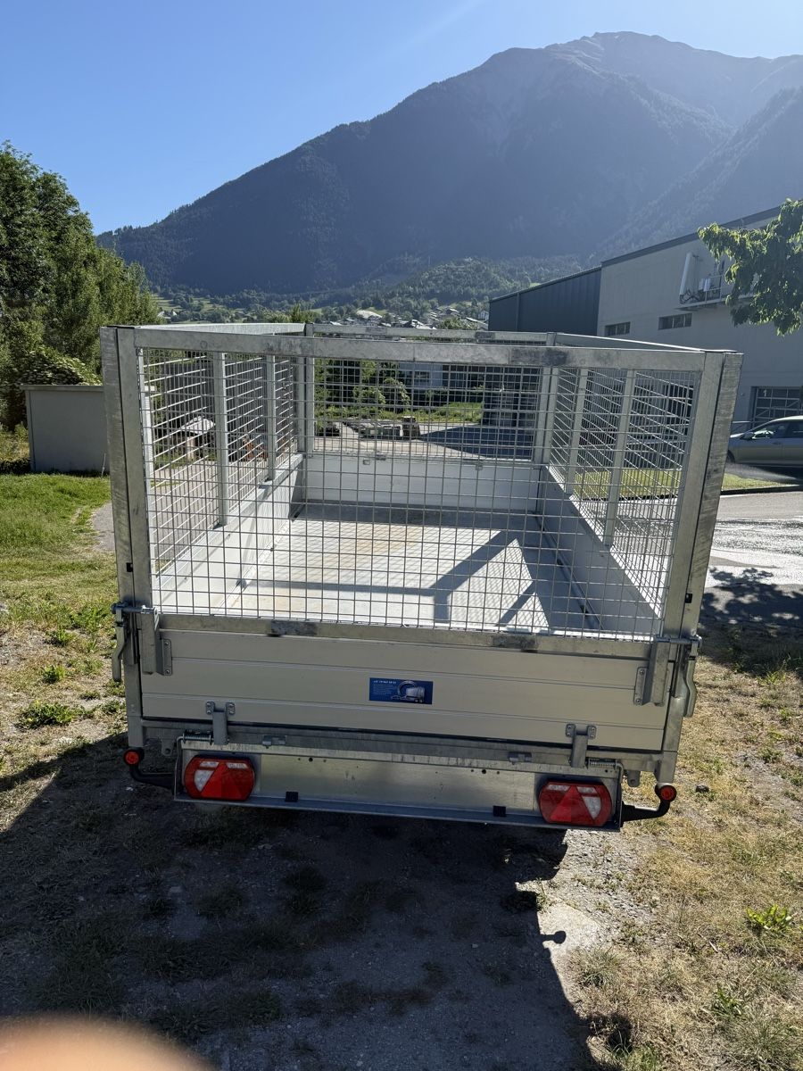 Saris Rimorchi: Kipper Anhanger Frisch Mfk 3.5 t – Usato da Ried-Brig venduto da H-Handel 2