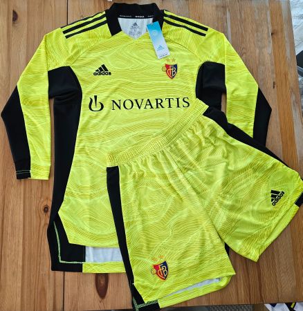 FC Basel Torwarttenue NEU adidas Grösse M FCB Trikot + Hose