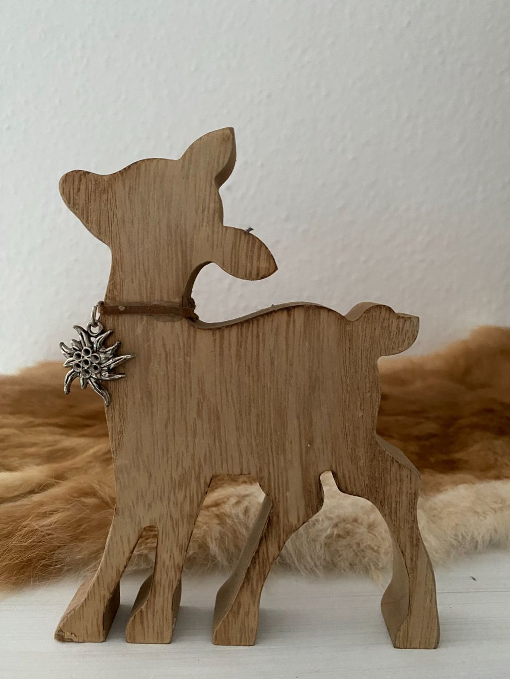 Tutte le decorazioni: Bambi aus Vollholz mit Edelweiss – Nuovo (secondo la descrizione) da Stetten SH venduto da bijoux18