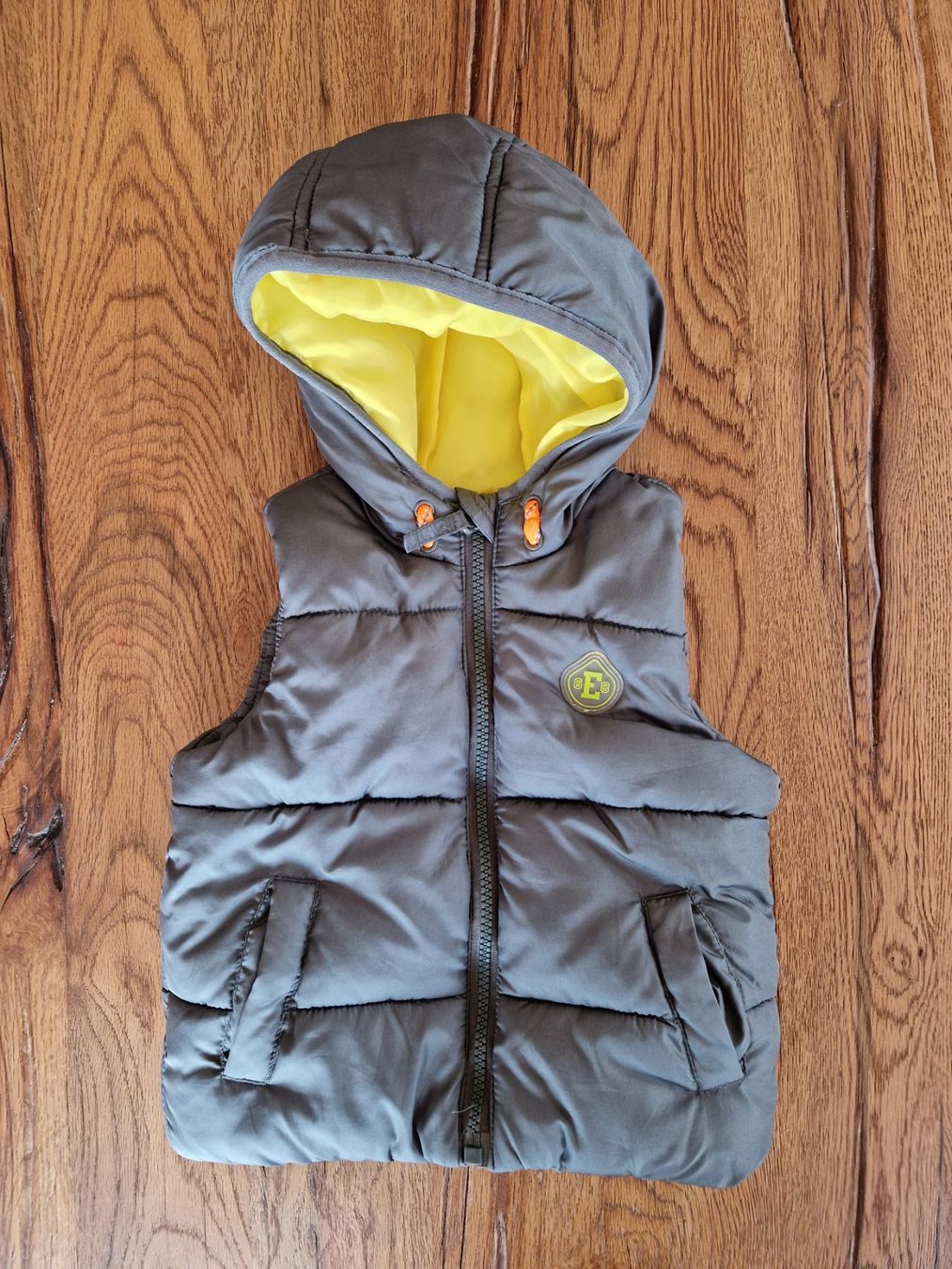 Esprit Altro abbigliamento: Esprit Baby Gilet Grösse 74 – Usato da Dreien venduto da vaniih93