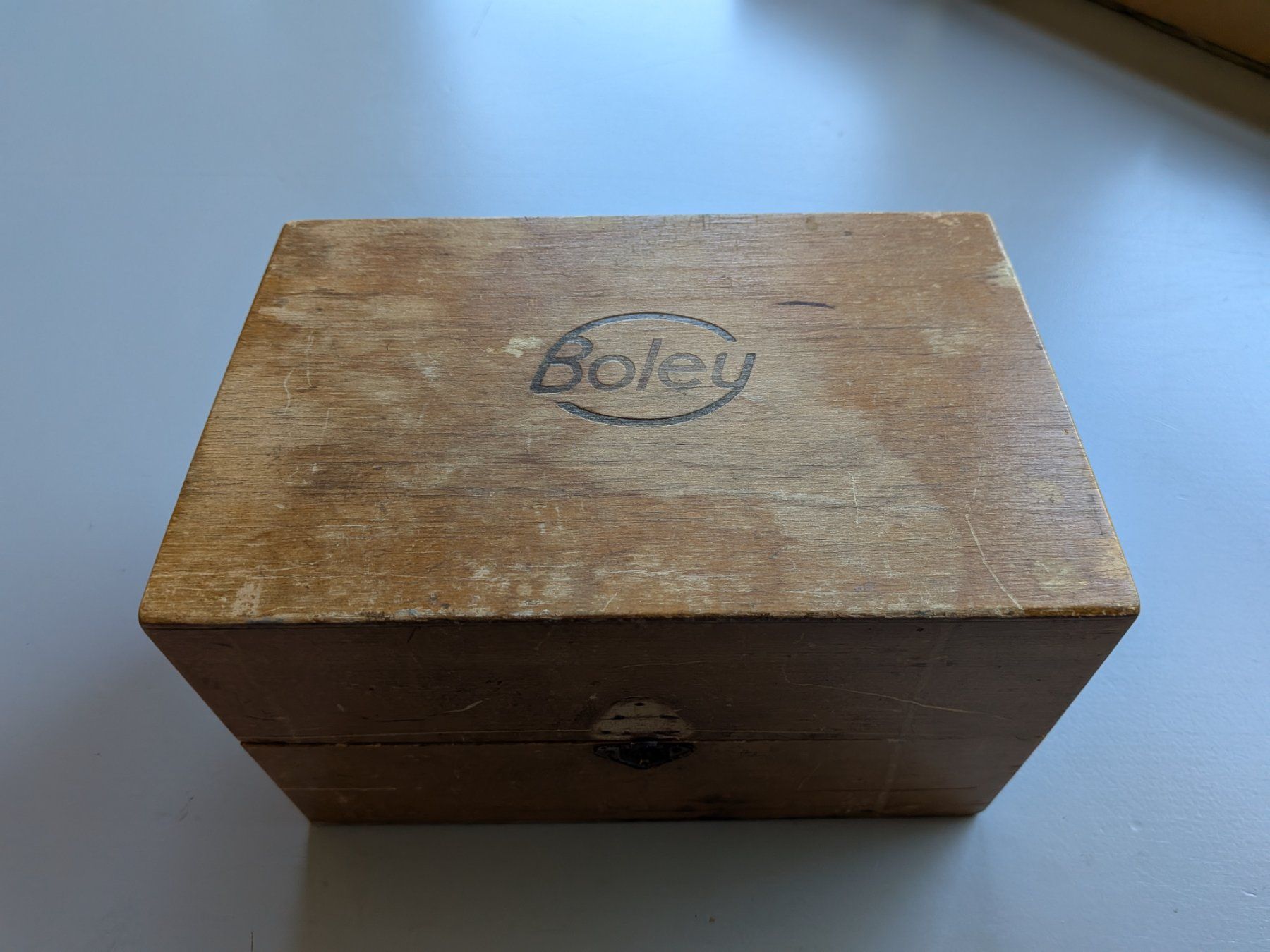 Tutti gli attrezzi: Boley Triebnietmaschine mit Sockel – Usato da Grenchen venduto da iousili 4
