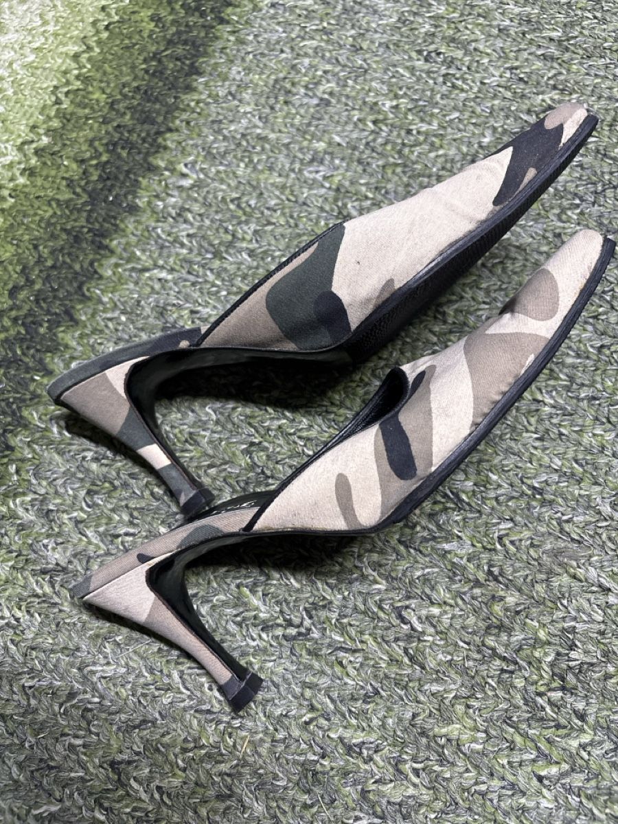 Scarpe da donna: Shoe BIZZ Mules Y2K military – Usato da Bern venduto da LoveVintageY2K 4