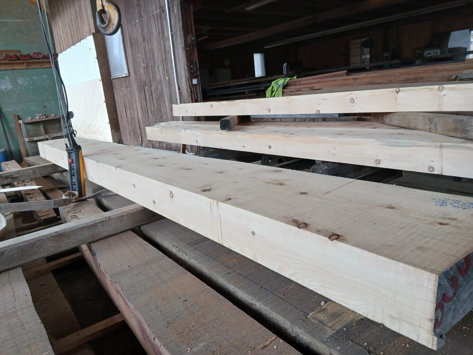 Articoli in legno: Arve Holz Balken Nr. 4 – Nuovo (secondo la descrizione) da Hasle LU venduto da Arag08 2