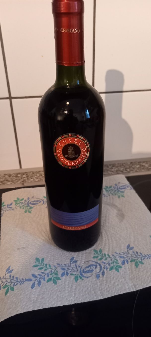 Vino: Giordano Cuvee Mediterraneo / 691 – Nuovo (secondo la descrizione) da Knutwil venduto da Virginia007