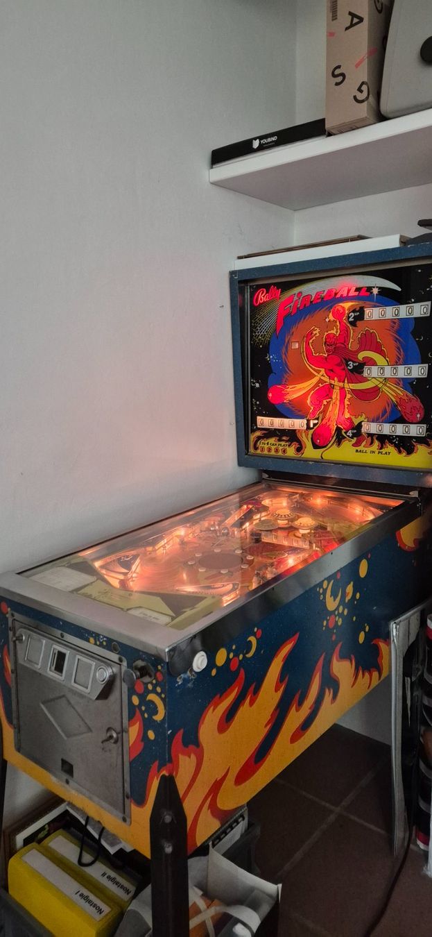 Bally Fireball Flipperkasten, Vintage-Spielspass pur!