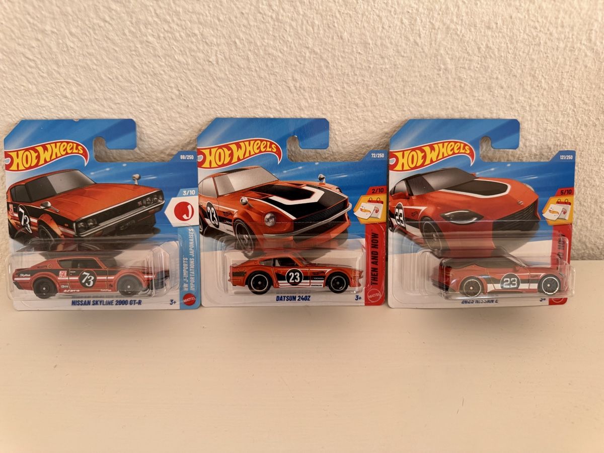 Hot Wheels Modellautos: Hot Wheels Set Dataun, Nissan Now and Then – Neu und originalverpackt aus Oberhasli von digital-capture