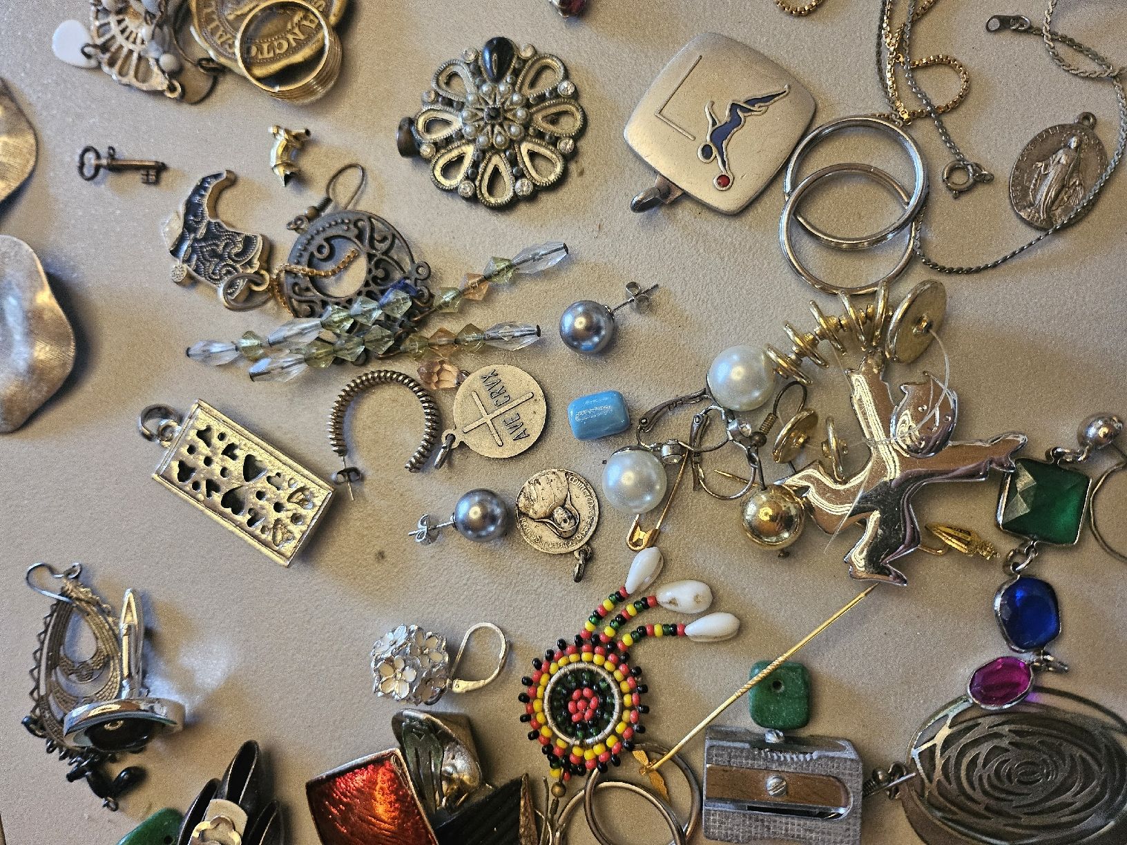 Altri gioielli: Schmuck Konvolut Diverse Teile ungeprüft  – Usato da St. Gallen venduto da Cocos_Ricardo 8