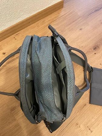 Sehr gepflegte Funktionelle Babytasche