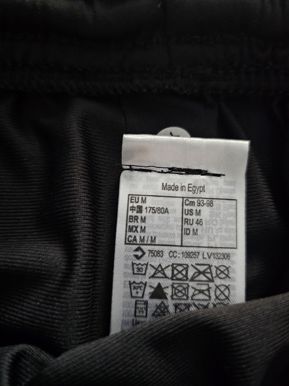Pantaloni: kipsta fussballhosen – Nuovo (secondo la descrizione) da Oberengstringen venduto da gre_7wv8 1