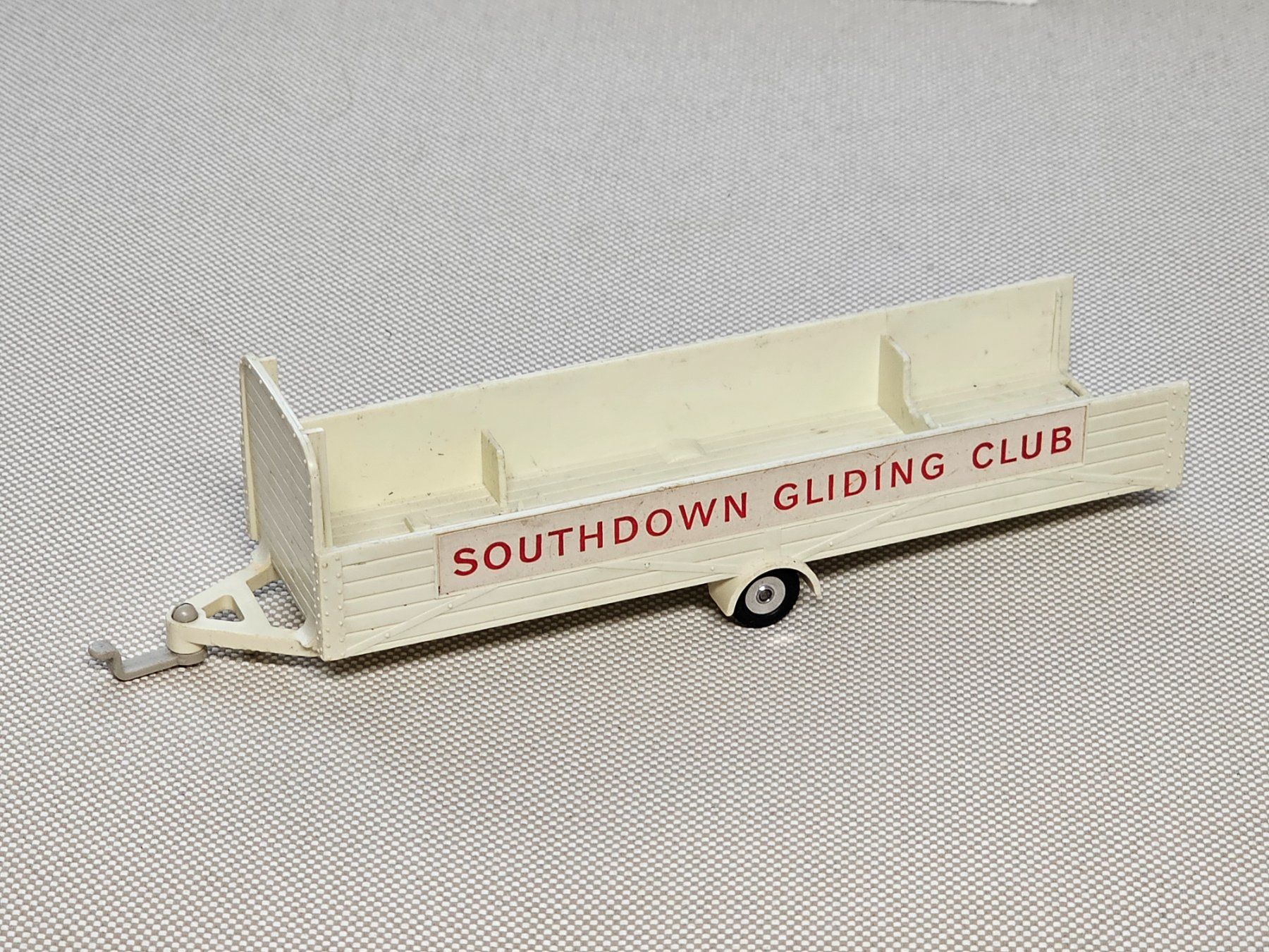 Dinky Toys Modellini d'auto: Dinky Gliding Trailer – Usato da Starrkirch-Wil venduto da easygo13