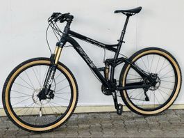 PRICE Marathon 650b Mountainbike vollgefedert neuwertig