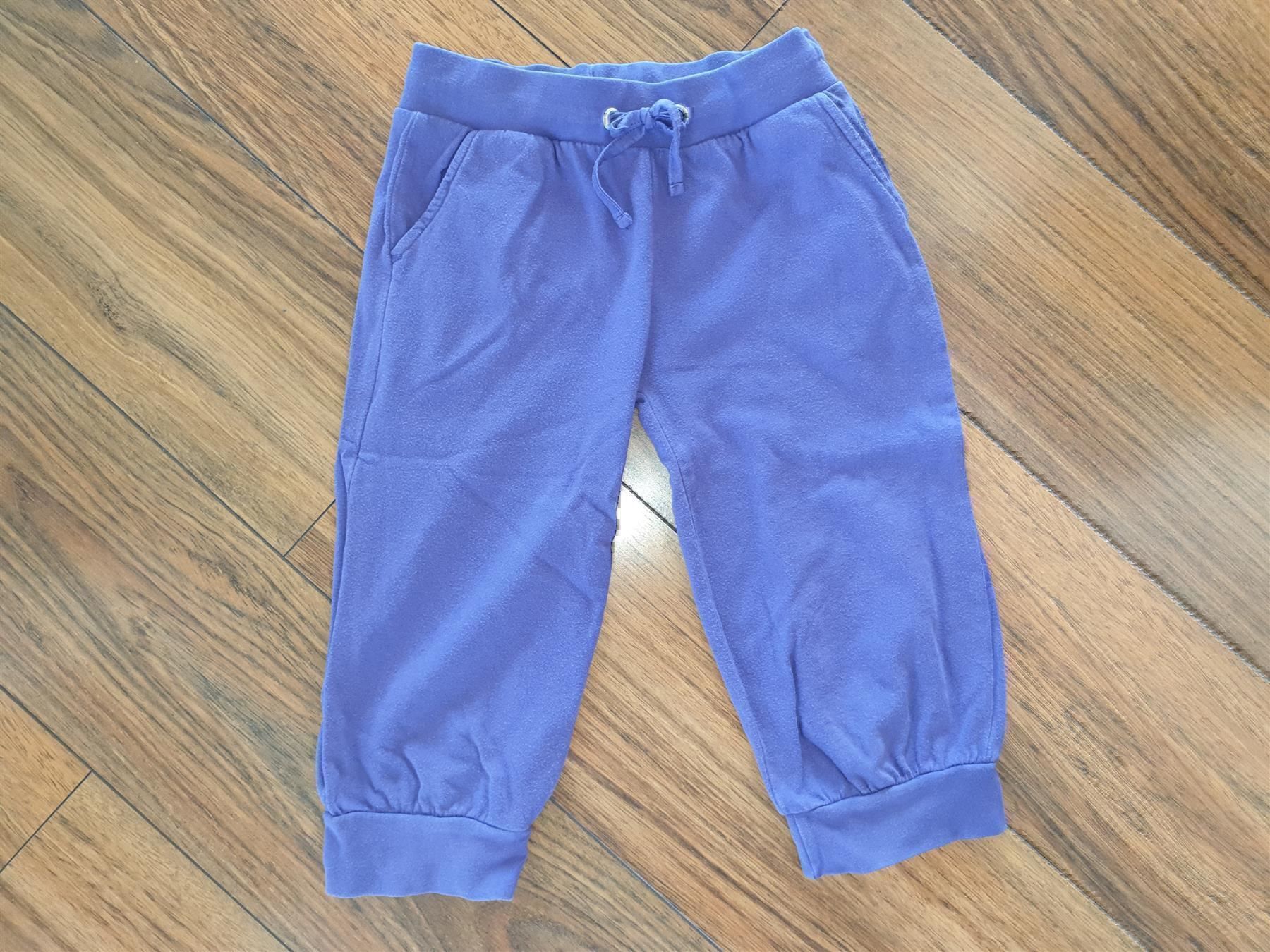 Collant & Leggings: Sport / Trainer Hose - 3/4 Länge Gr. 140 – Usato da Buchrain venduto da regenblume3