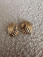 Vintage Ohrclips goldfarben von Pierre Lang in Muschelform