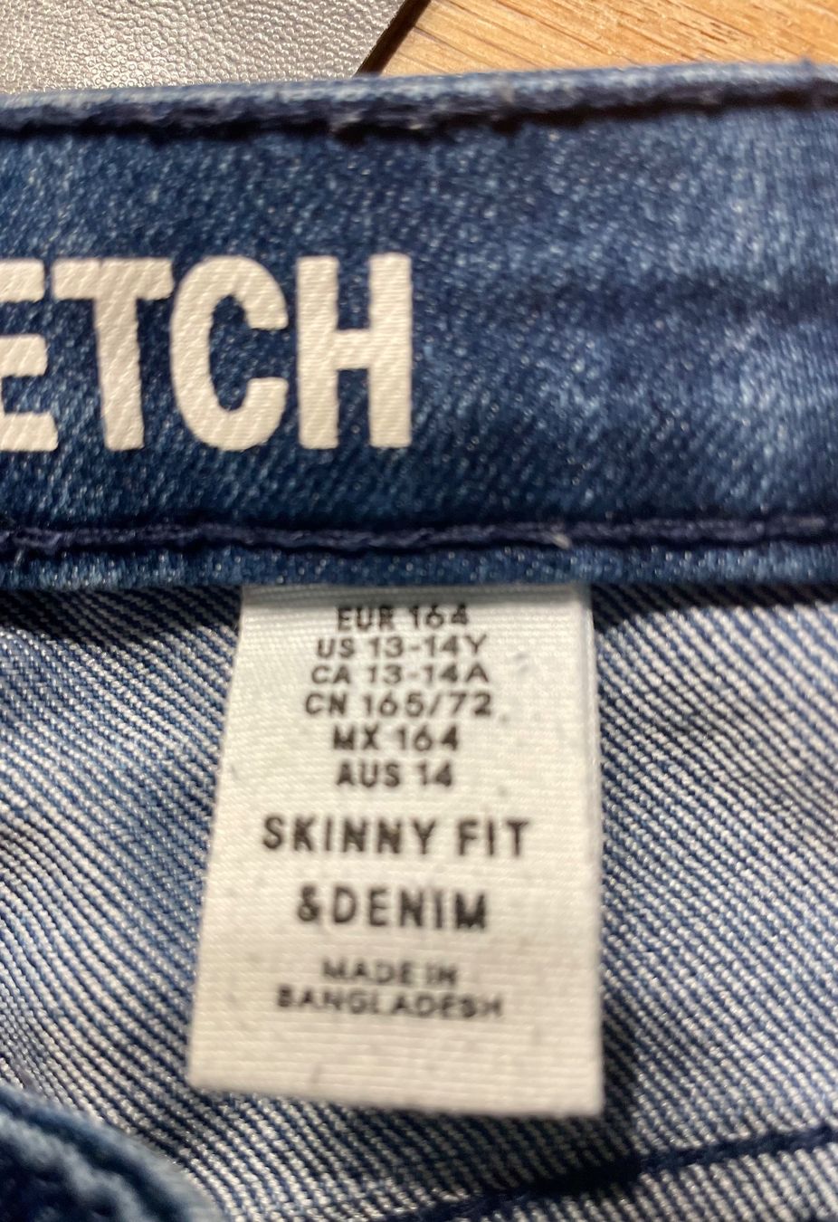 H&M Pantaloni: Bequeme Jeanshose Grösse 164 – Usato da Fehraltorf venduto da Marlene4 2