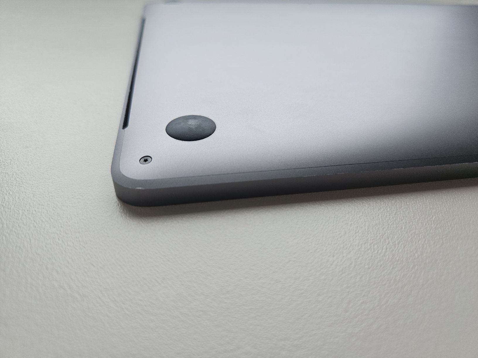 Apple Notebook: topcase von Apple MacBook Pro 16 2019 – Usato da Biberist venduto da Volo28 5