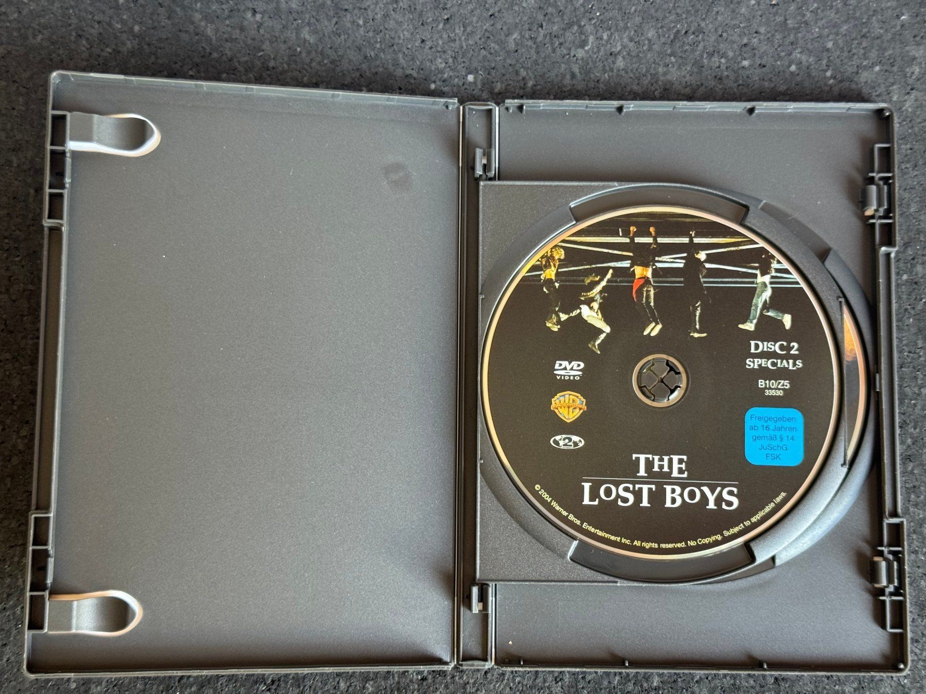 Tutti i DVDs: The Lost Boys Special Edition 2 Disc Set DVD EN/DE – Usato da Fribourg venduto da tschjoly 4