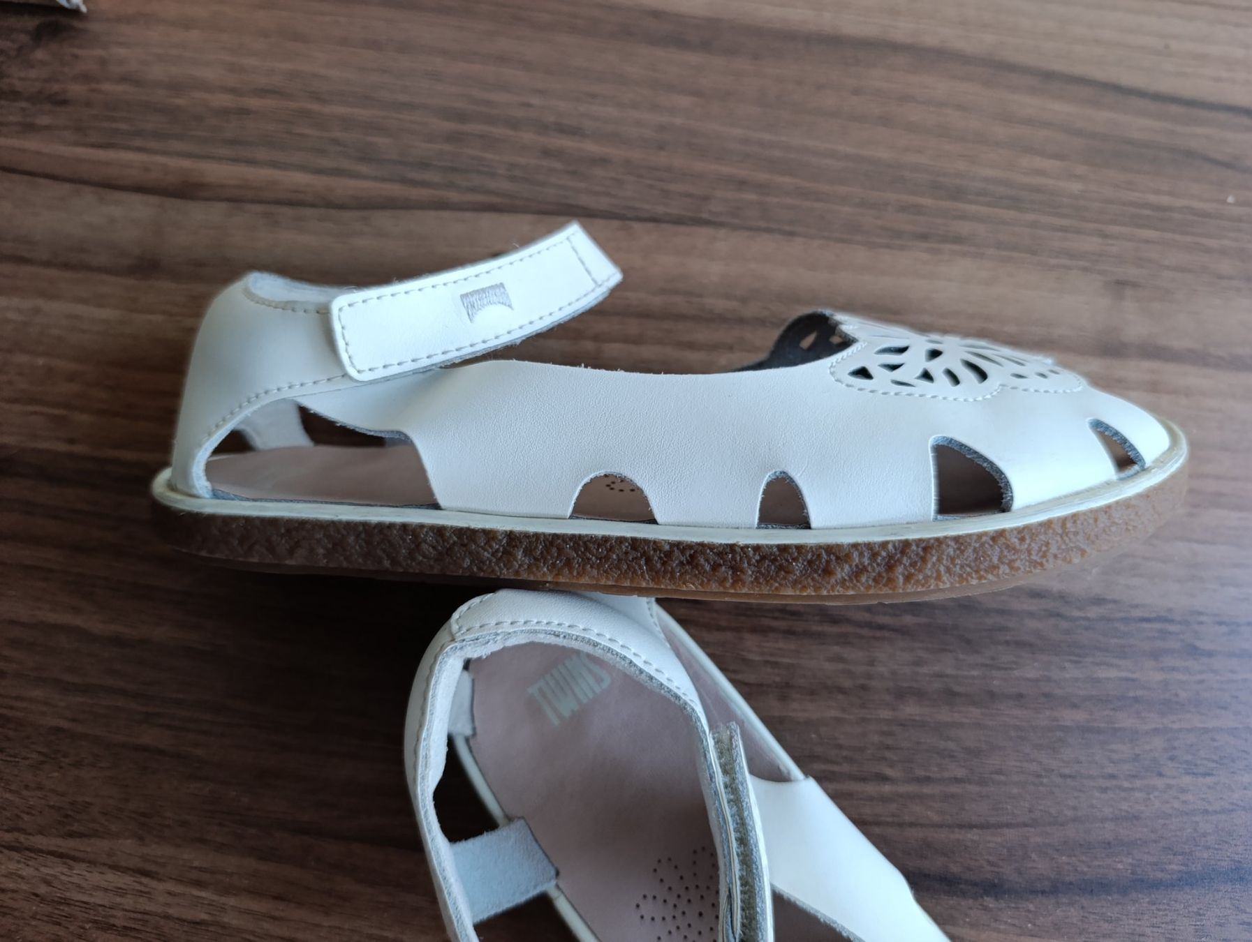 Camper Scarpe per ragazze: Mädchen Camper Leder Sandalen, Gr. 35 – Nuovo (secondo la descrizione) da Zürich venduto da mir_2kjl 2
