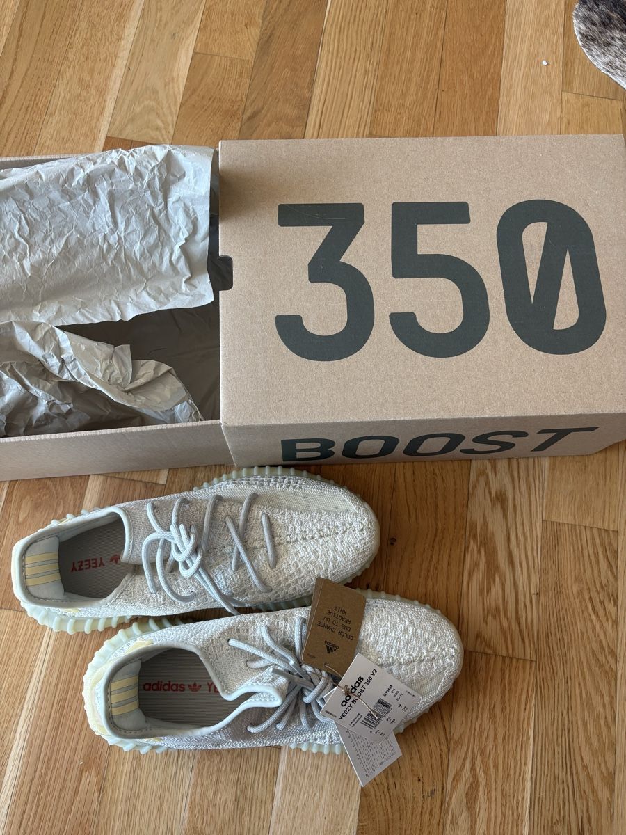 Adidas Scarpe da uomo: Adidas Yeezy Boost 350 V2 - Size 44 - Light – Nuovo e nell'imballaggio originale da Zürich venduto da Gregor00770