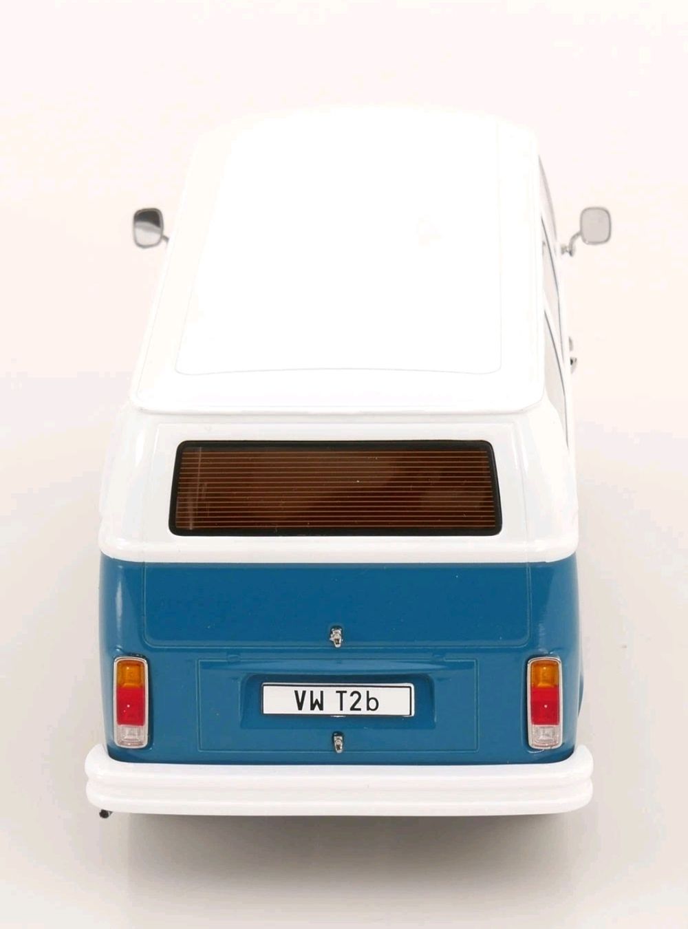 Volkswagen Modellautos: Volkswagen VW T2b bus year 1972 – Neu und originalverpackt aus Oftringen von sweden03 4