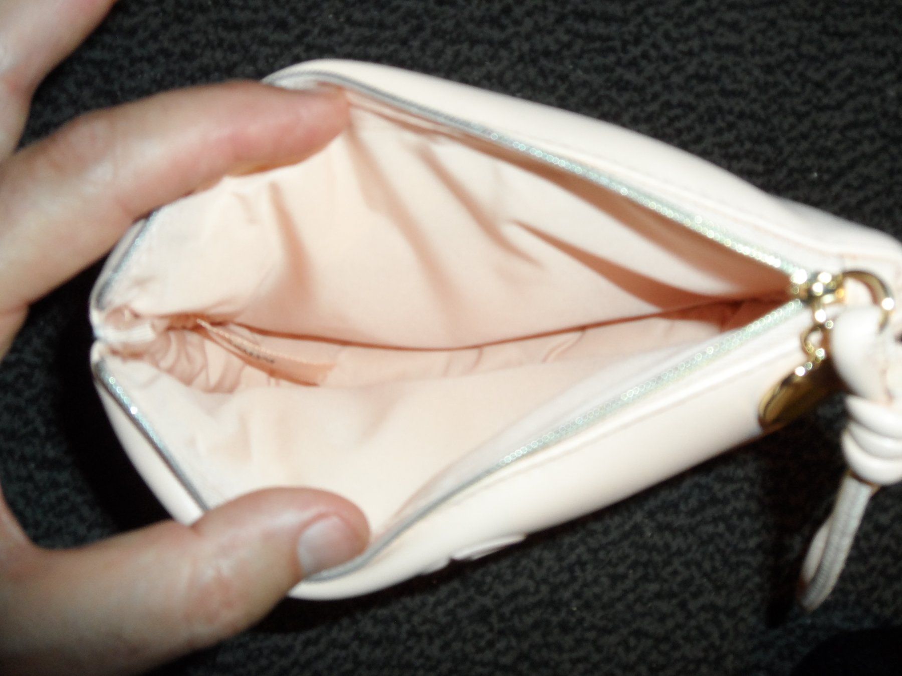 Custodie per cosmetici: ***** ARMANI Kosmetiktasche ***** – Nuovo (secondo la descrizione) da Therwil venduto da Hcd1919 2