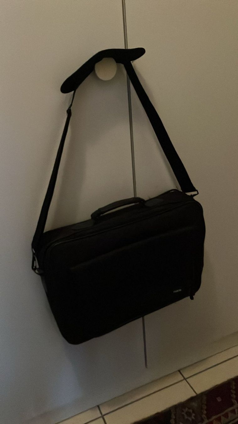 Borse: Borsa porta laptop nera – Usato da Melano venduto da H-Sara