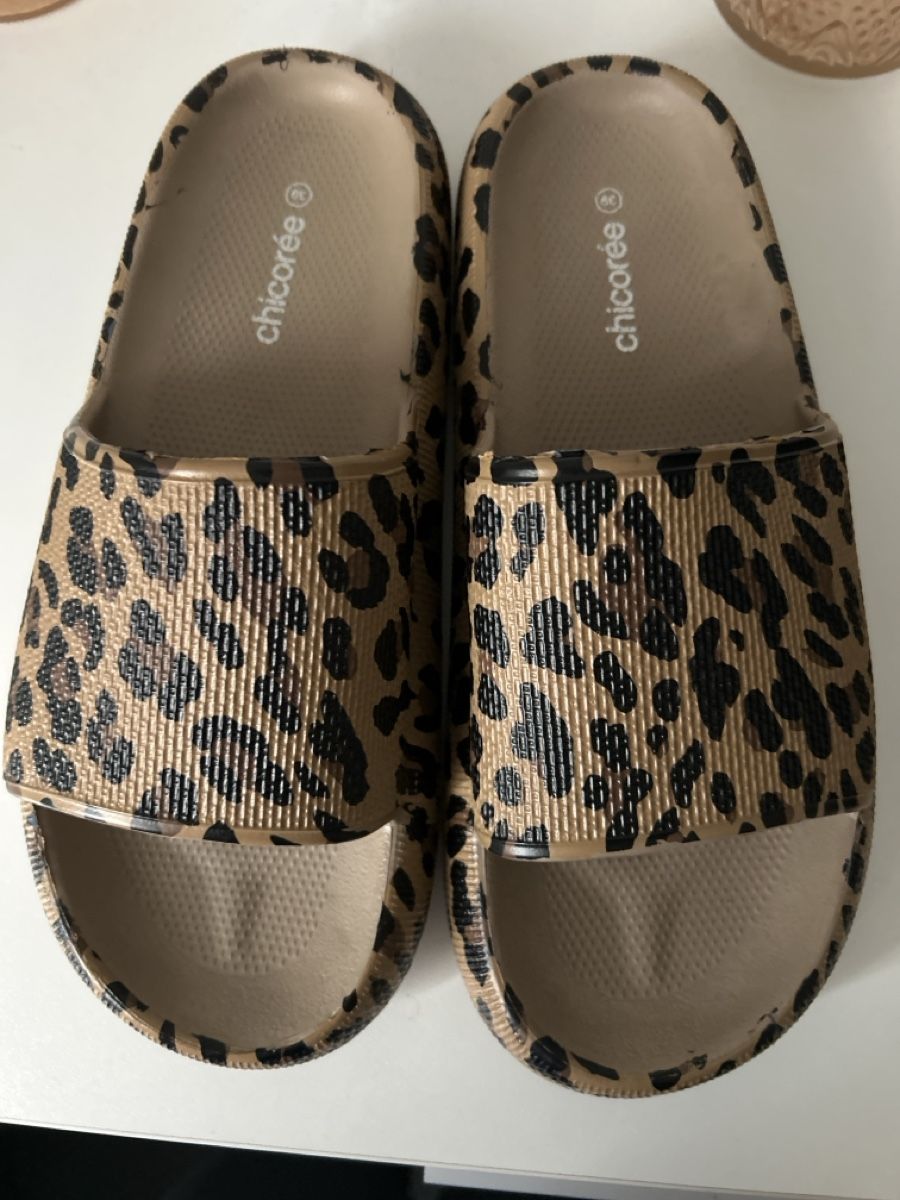 Scarpe da donna: Schlappen von Chicoree, Grösse 39, leo – Nuovo (secondo la descrizione) da Erlinsbach SO venduto da hallon480 1