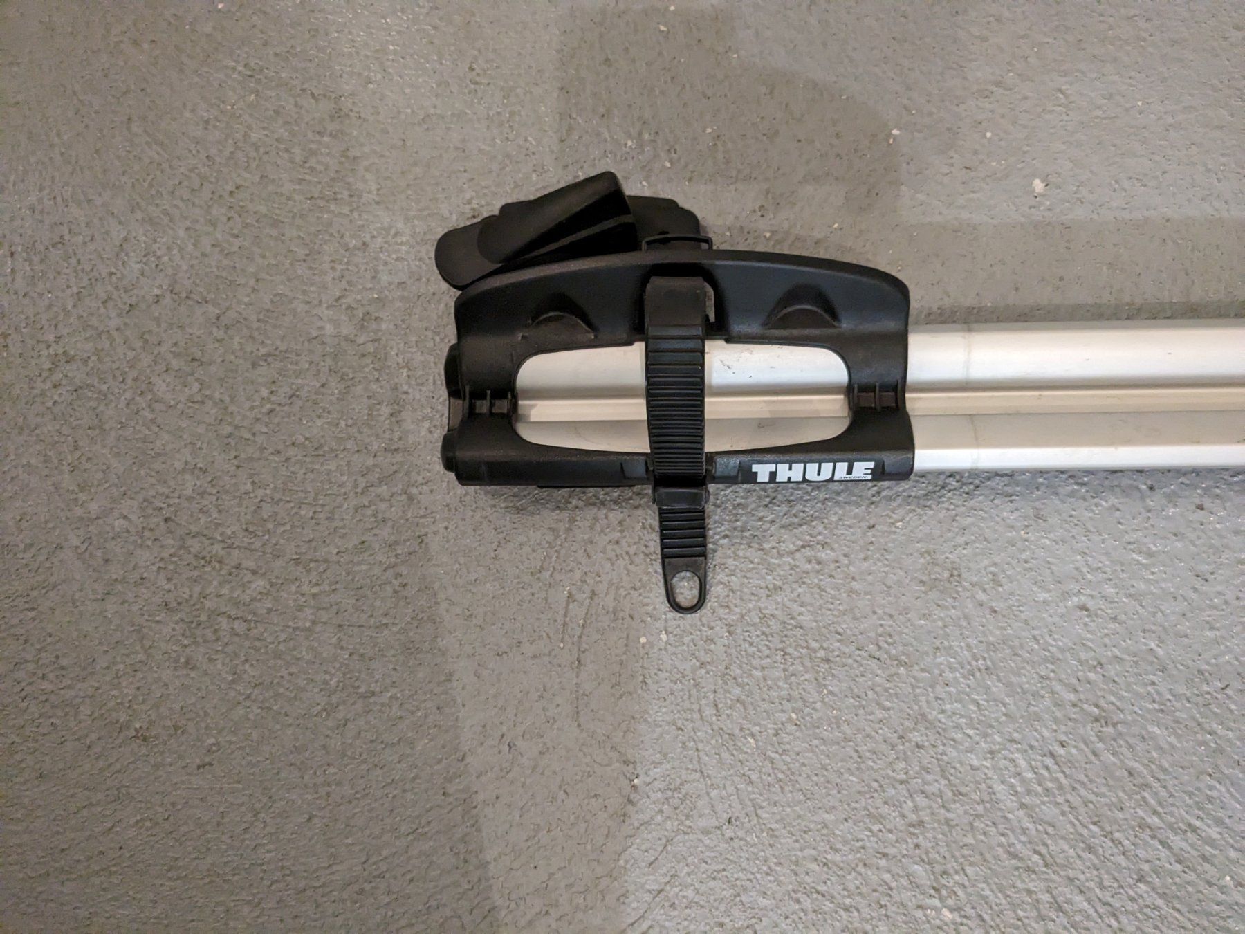 Thule Portapacchi: Thule Velodachträger für Gabel – Usato da Termen venduto da ekr_hmf7 2