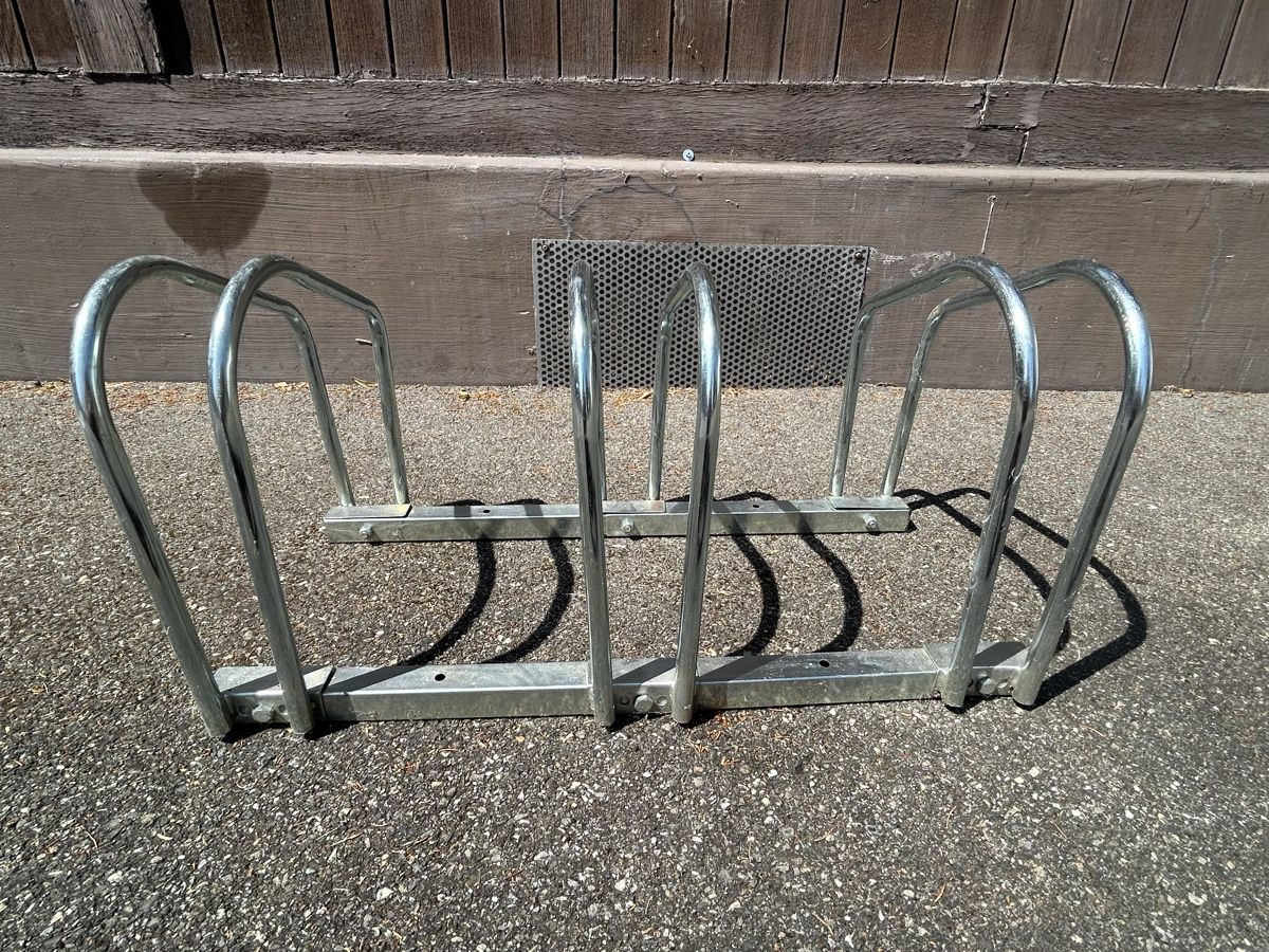 Cavalletti per biciclette: Veloständer Fahrradständer – Usato da Mühledorf SO venduto da Dania77 2