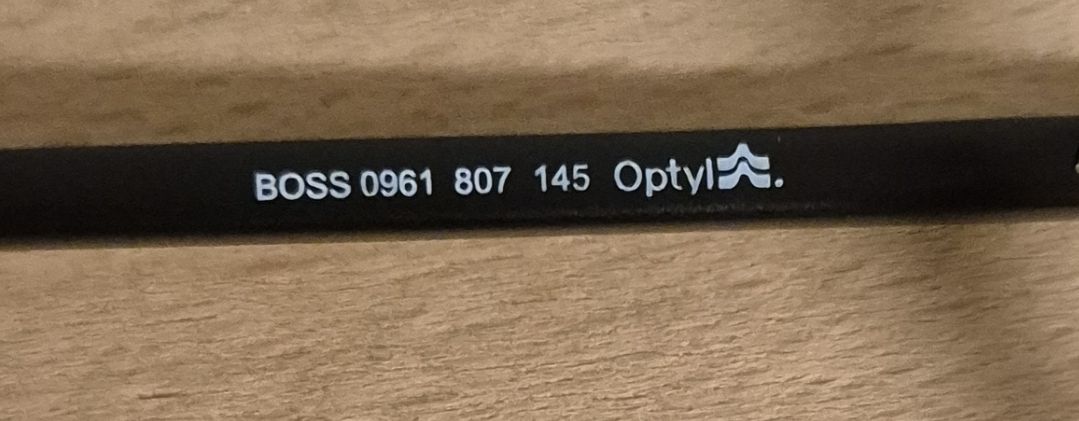 Hugo Boss Brillen & Gläser: Hugo Boss Lesebrille – Gebraucht aus Allschwil von Wizard2 1