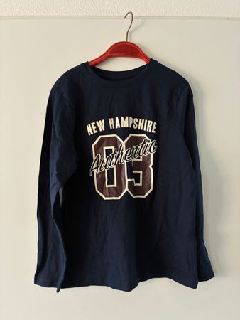 Schönes Langarmshirt Gr. 140, Neu