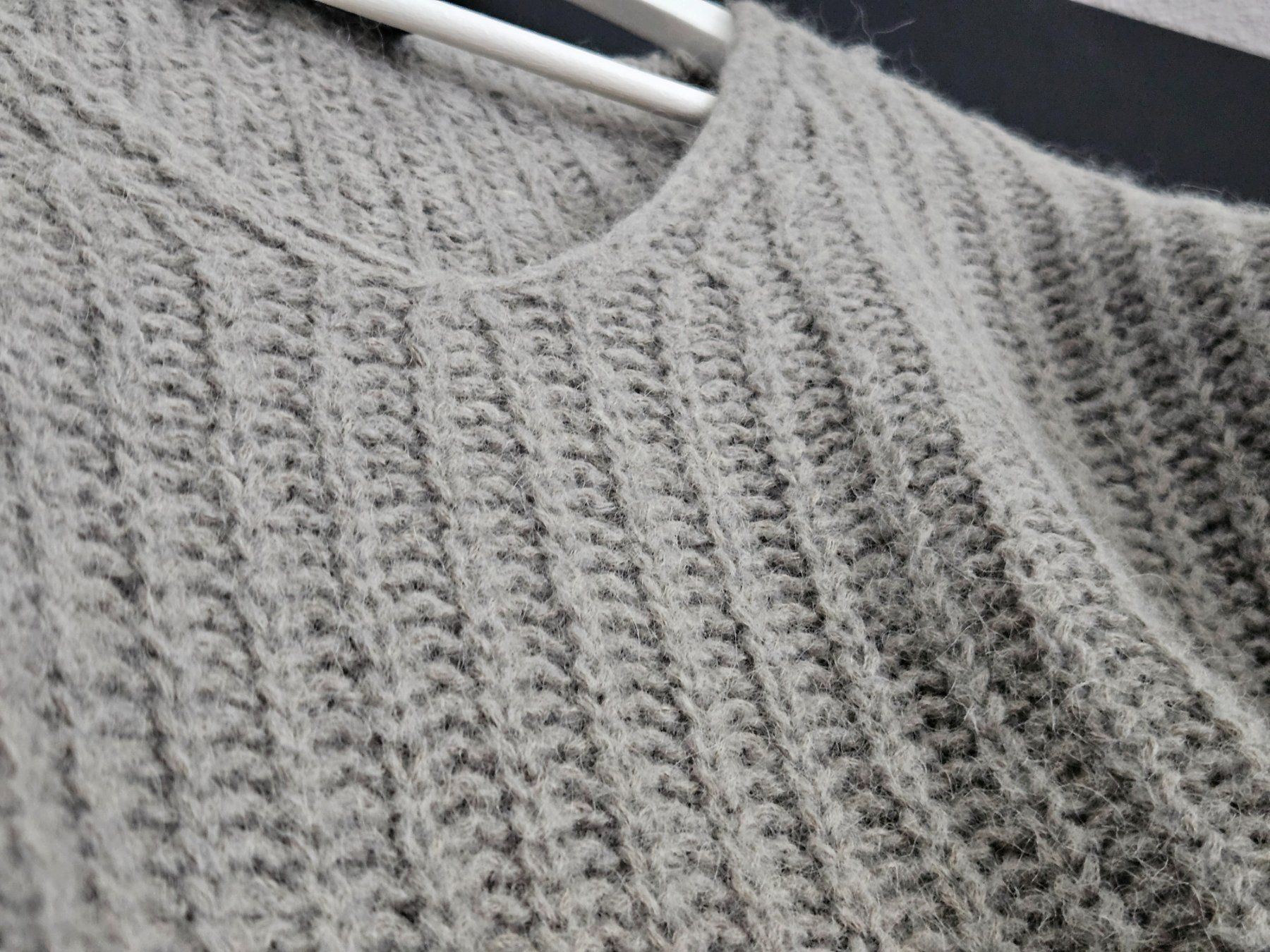 Riani Pullover & Sweatshirts: Riani Strickpullover, Oversize, salbei, Gr. 34, gebraucht – Gebraucht aus Davos Platz von Treenut 3