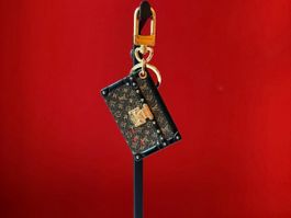 Louis Vuitton, Keycharm wallet Mono