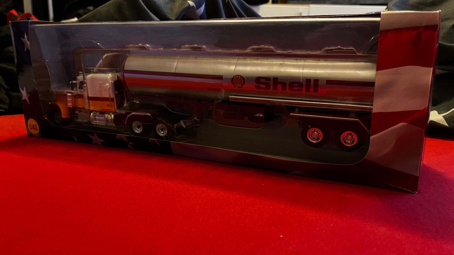 Shell Modellini d'auto: 1/43 Tanklastwagen Shell – Usato da Lengnau BE venduto da DDC2013