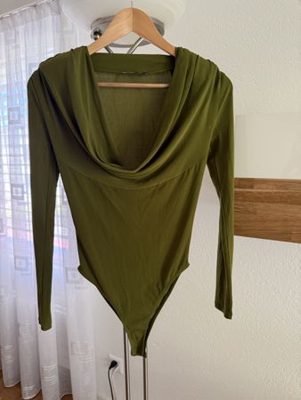 Body Zara langarm olive Grösse L guter Zustand