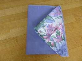 Tischdecke lila m. Blumenmuster 2tlg. 130x170cm/80x80cm NEU