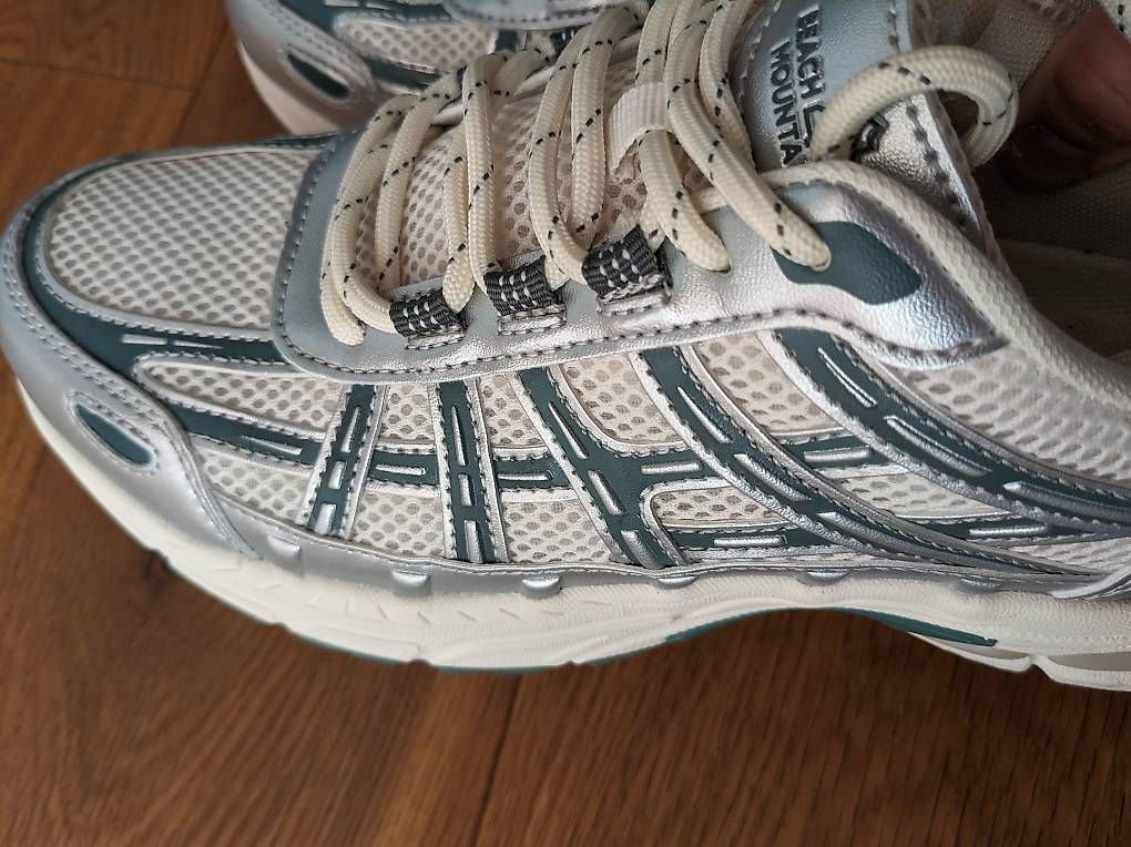 Scarpe da donna: Beach Mountain 38 NEU Sneaker Turnschuhe – Nuovo e nell'imballaggio originale da Bremgarten b. Bern venduto da Kalamaki 1