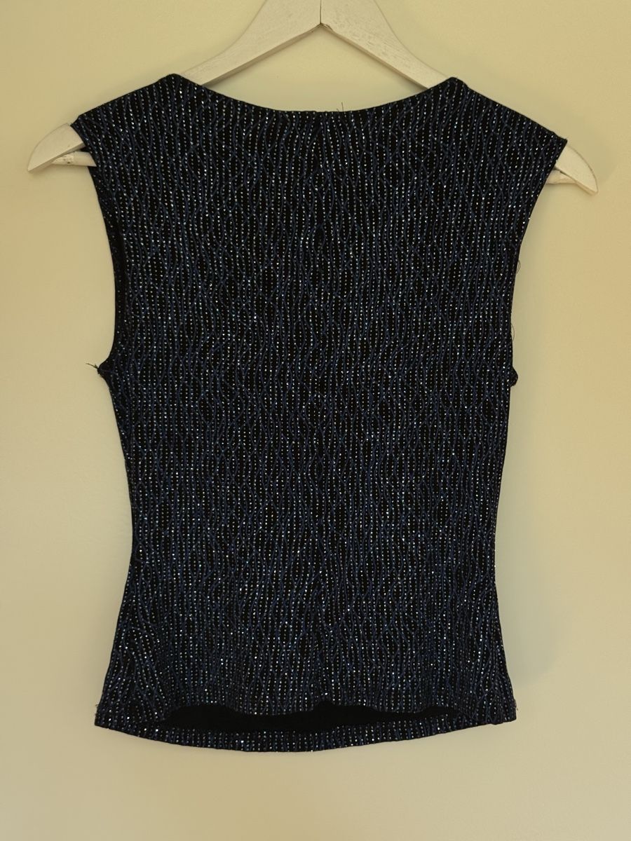 Top: Vintage shiny top size M-L – Usato da Turbenthal venduto da elizameise 2