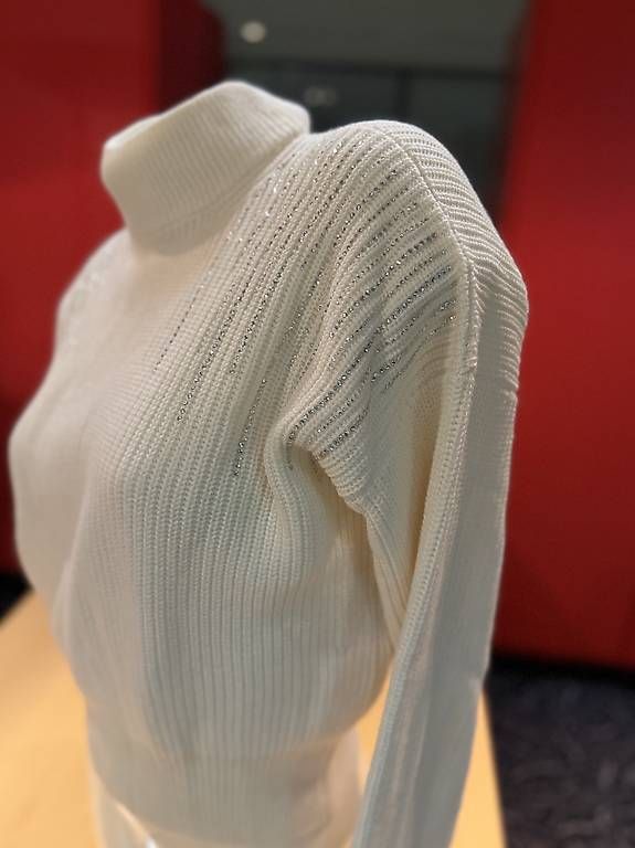 Maglioni & Felpe: Weicher Stehkragenpullover in Creme Liu Jo – Usato da Steinhausen venduto da deikoon 1