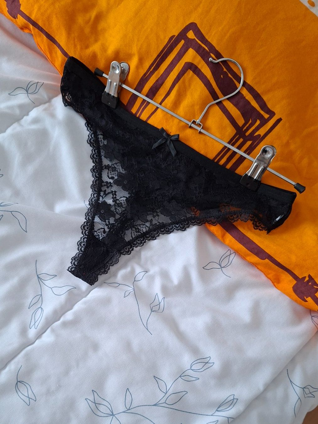 Altra biancheria intima: 1 schöner  Spitzen Tanga gr L – Nuovo (secondo la descrizione) da Reinach AG venduto da nicki024