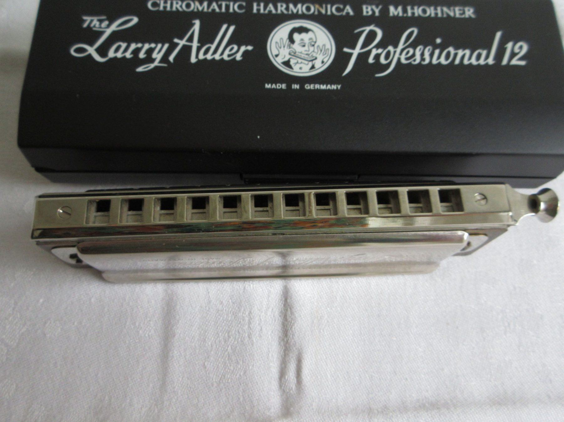 Hohner Strumenti musicali: Hohner Larry Adler Professional 12, Chromatic Harmonica C – Usato da Binningen venduto da tempipassati 2