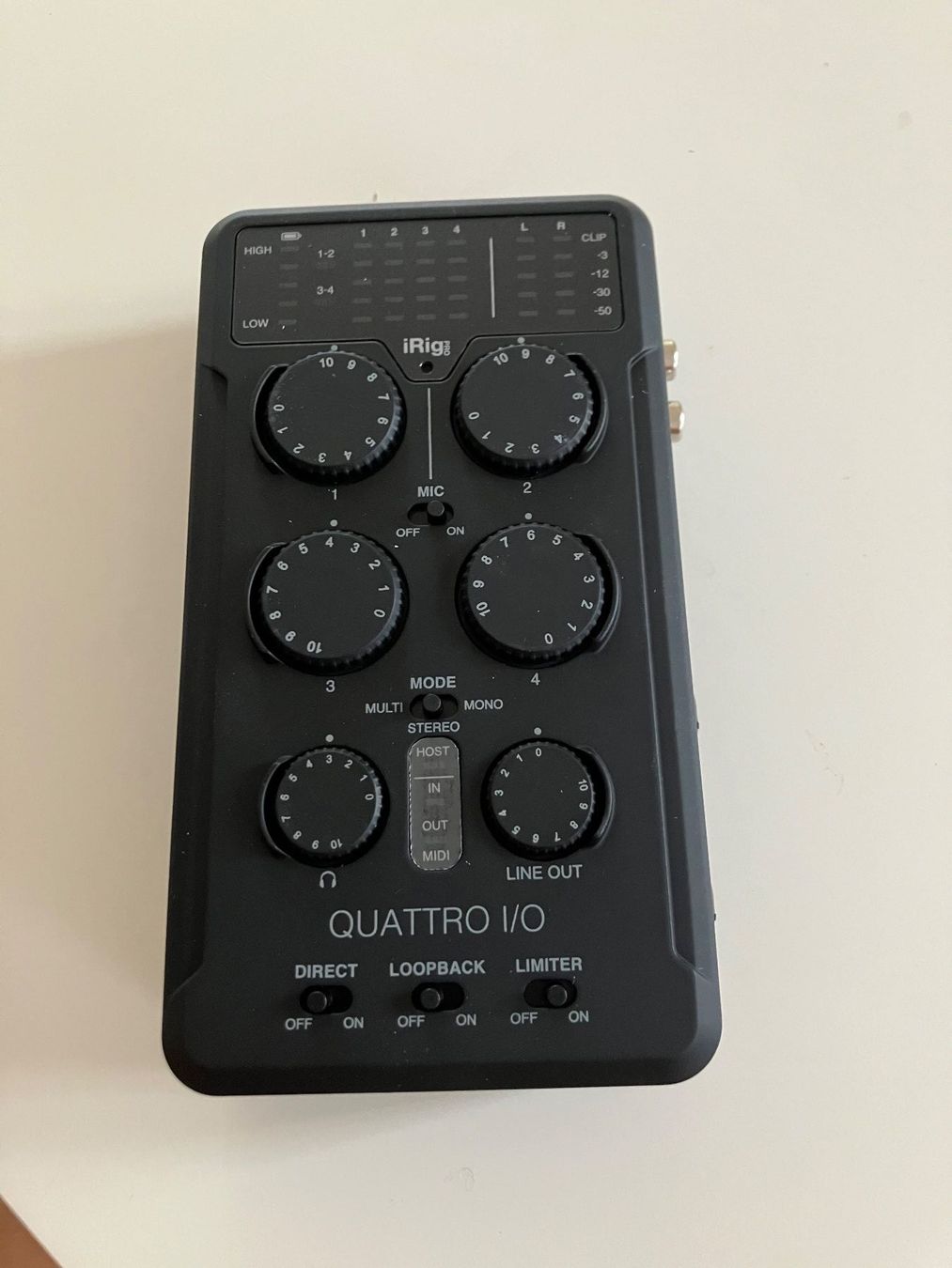 Attrezzatura per studi di registrazione: IK Multimedia iRig ProQuattro I/O Interface – Usato da Eiken venduto da Vivaldi01