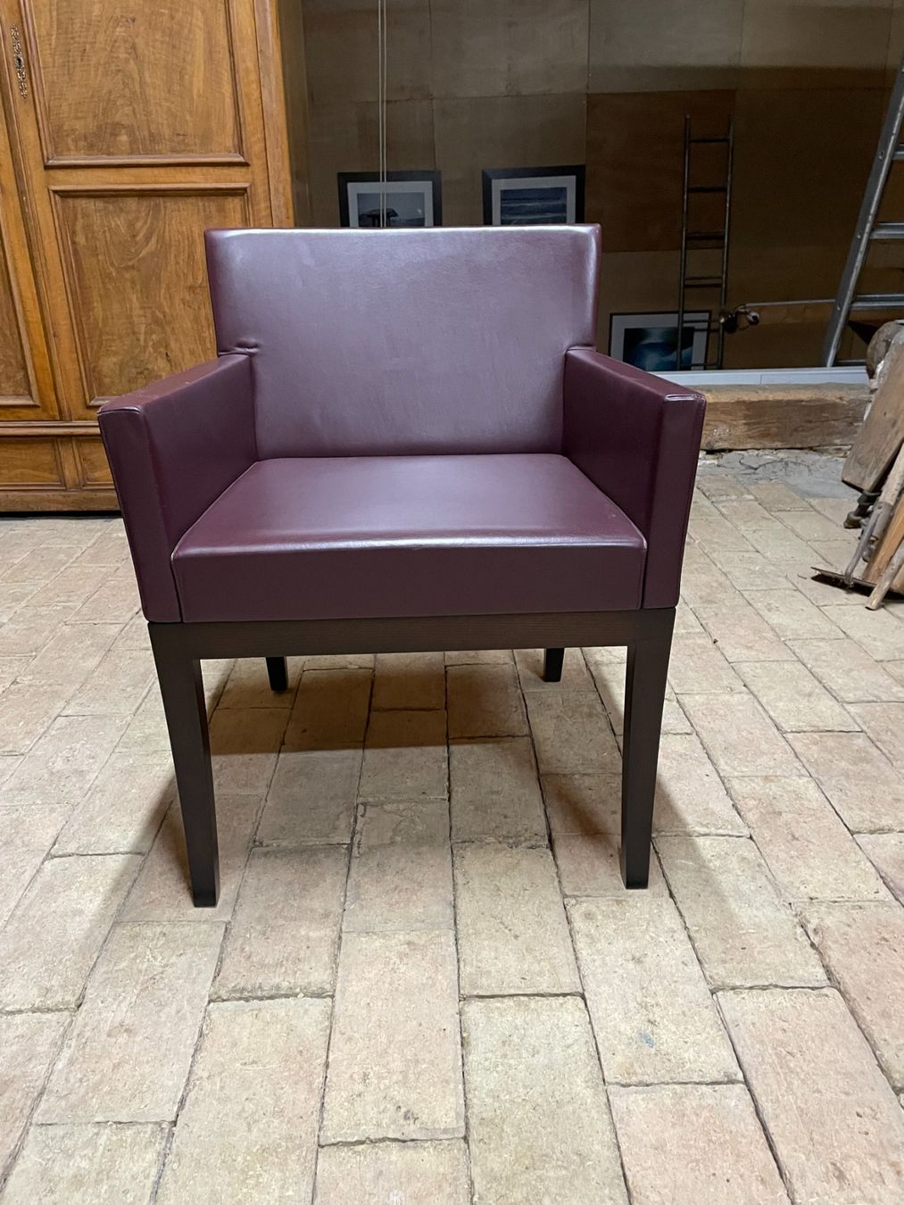 Poltrone: 3 Fauteuils design en cuir, couleur bordeaux – Usato da Etoy venduto da mtr_w696 1