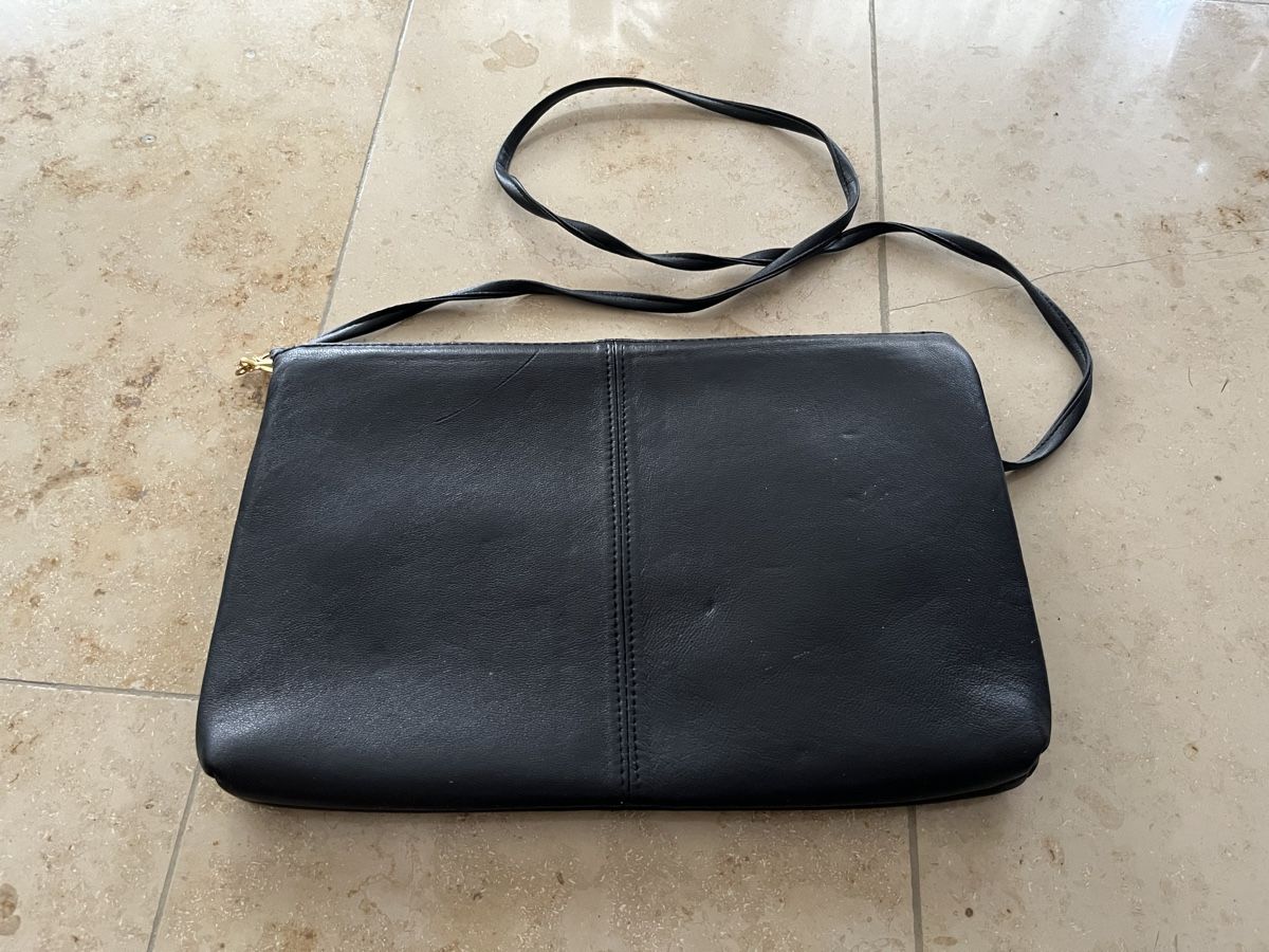 Taschen für Damen: Handtasche – Gebraucht aus Fraubrunnen von amm_7kp6 2