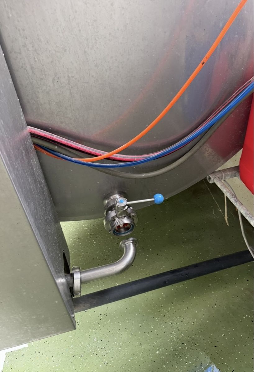 Tecnica di mungitura: Milchtank 2500Liter – Usato da Schwarzenbach SG venduto da mahaghonie 3