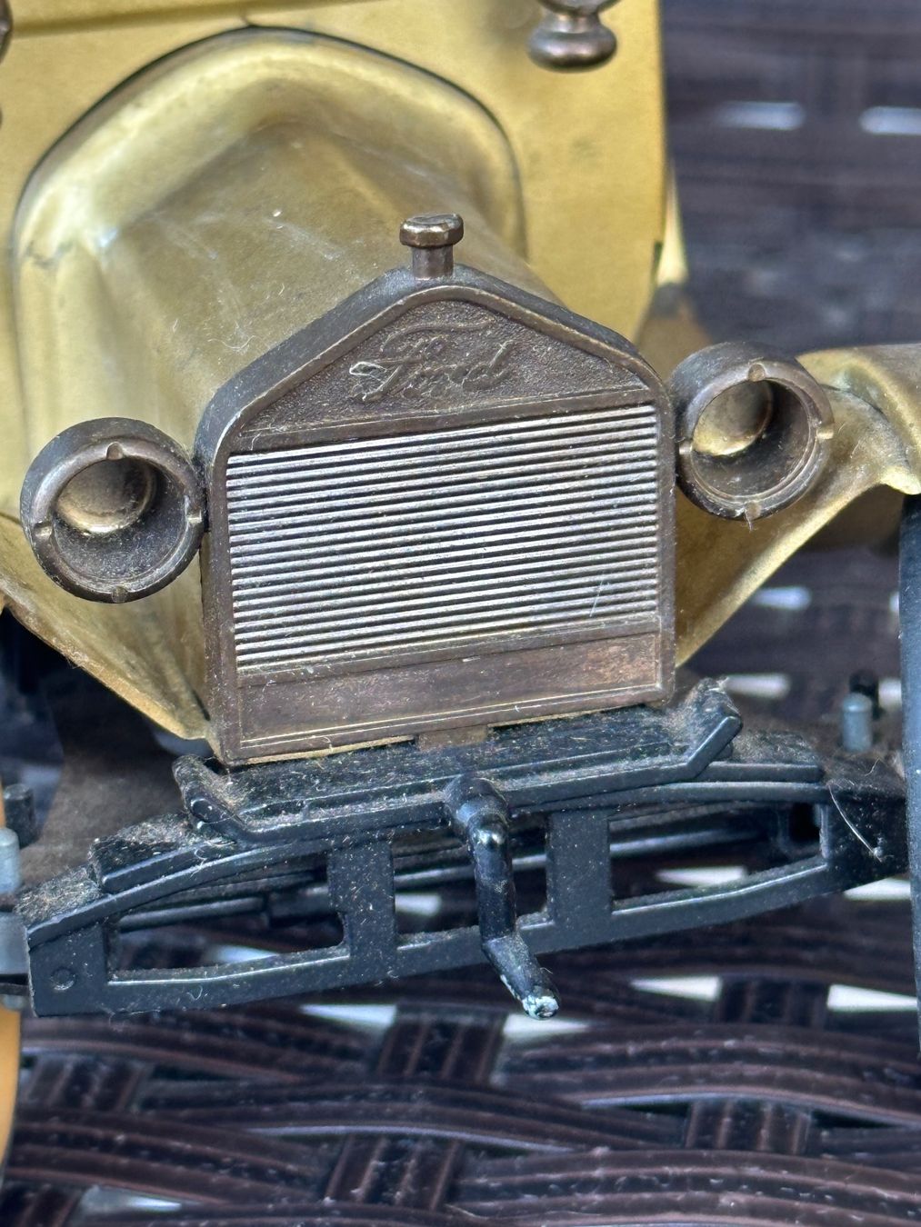 Ford Modellini d'auto: Vintage Modellauto Blechauto Ford Consul Oldtimer ab 1.- – Usato da Dübendorf venduto da lan1808 2