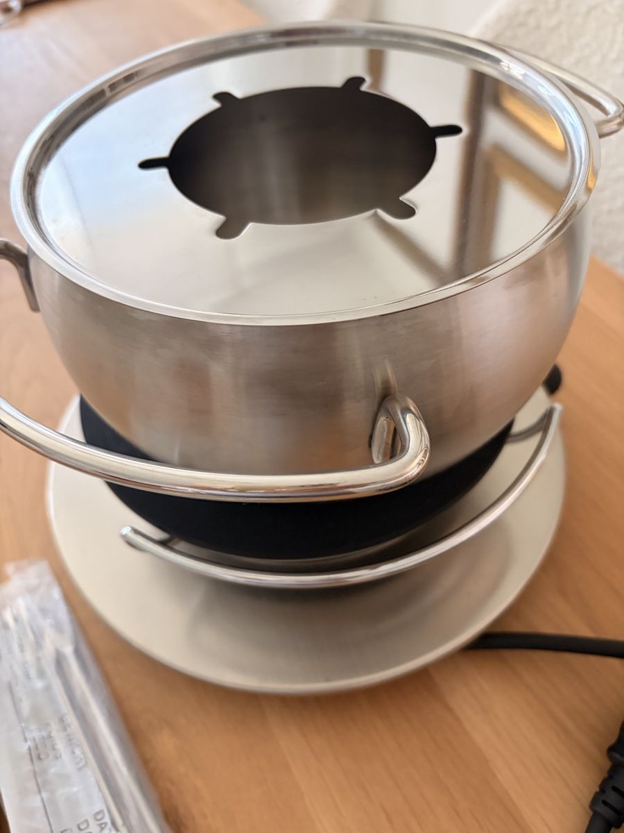 Küchengeräte: fondue chinoise elektrisch  – Gebraucht aus Rheinfelden von Cenicienta